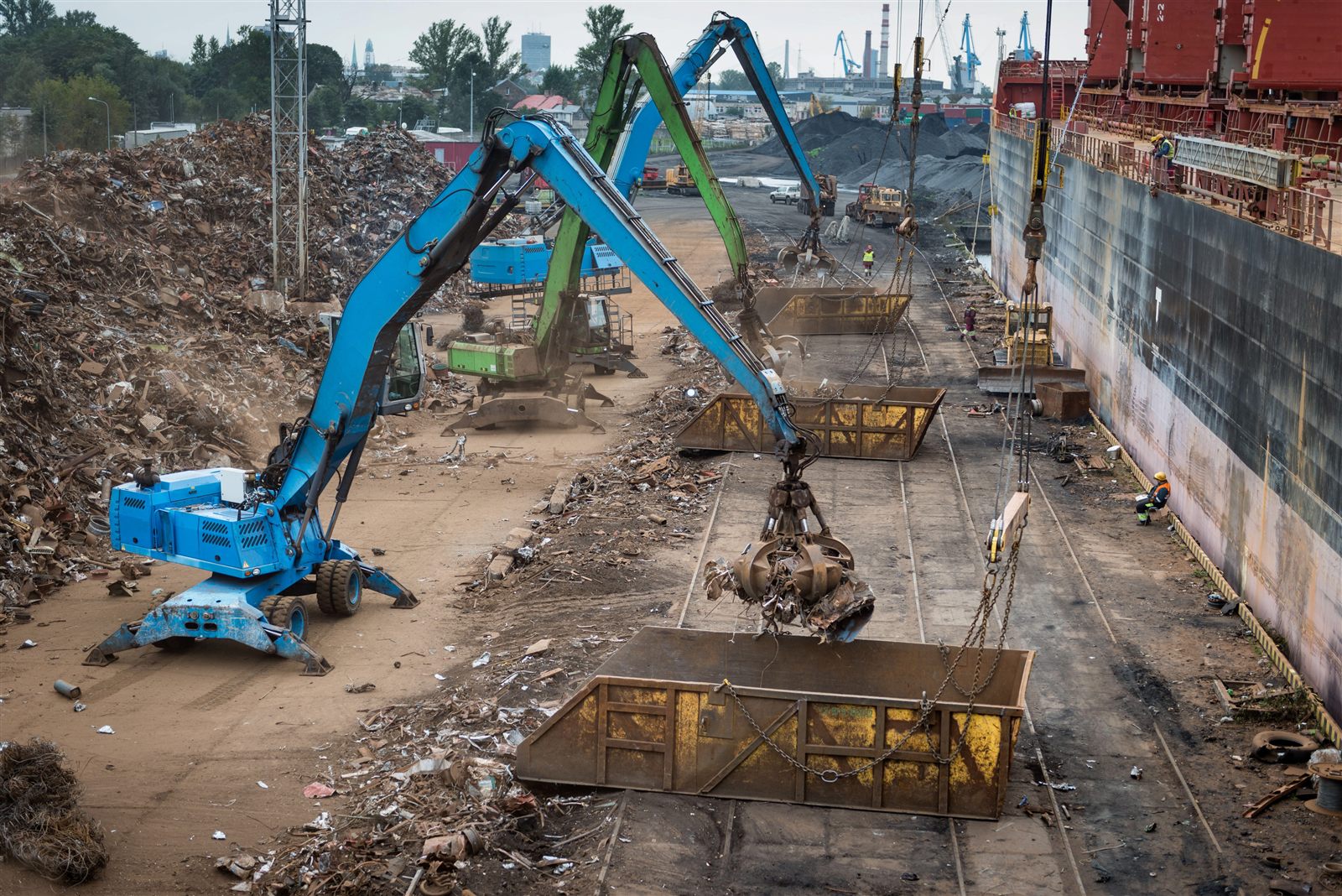 Gold Star Metals loading operation at the terminal